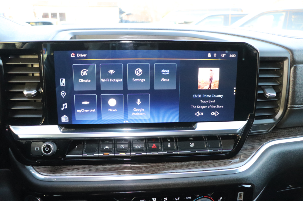 Chevrolet Silverado 1500 4WD Crew Cab 147" LT w/1LT 2025