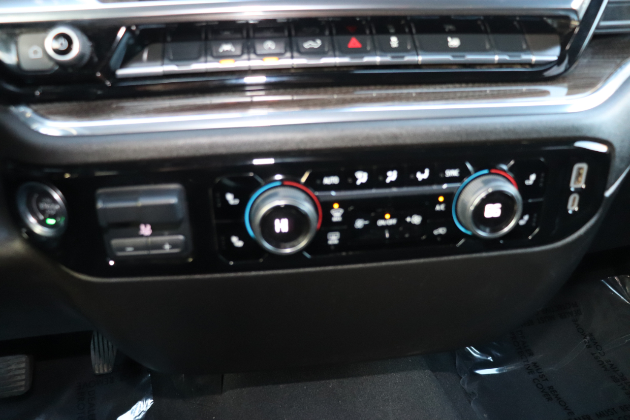 Chevrolet Silverado 1500 4WD Crew Cab 147" LT w/1LT 2025