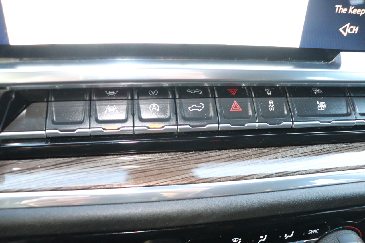 Chevrolet Silverado 1500 4WD Crew Cab 147" LT w/1LT 2025