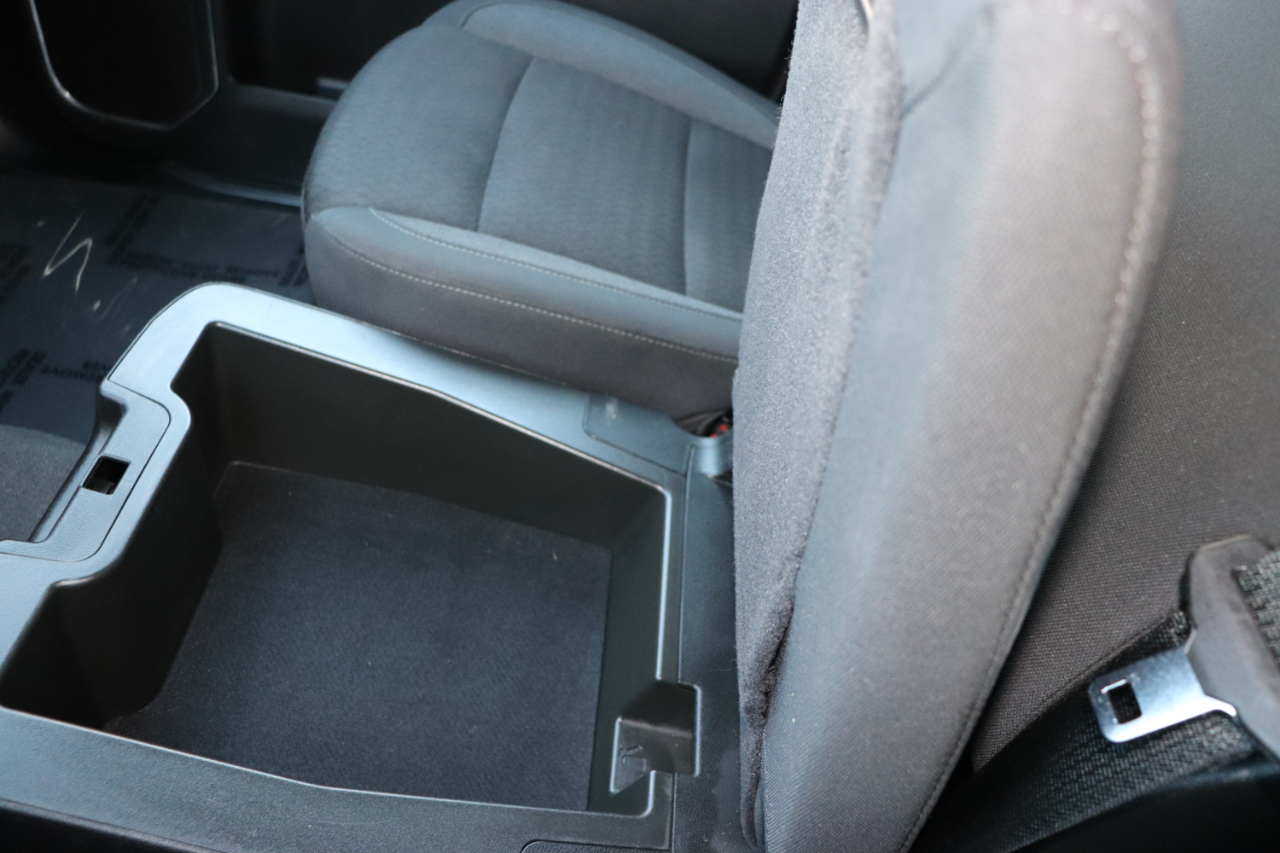 Chevrolet Silverado 1500 4WD Crew Cab 147" LT w/1LT 2025