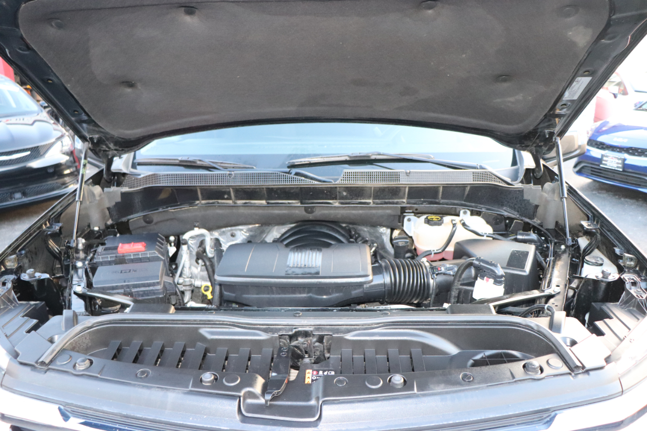 Chevrolet Silverado 1500 4WD Crew Cab 147" LT w/1LT 2025