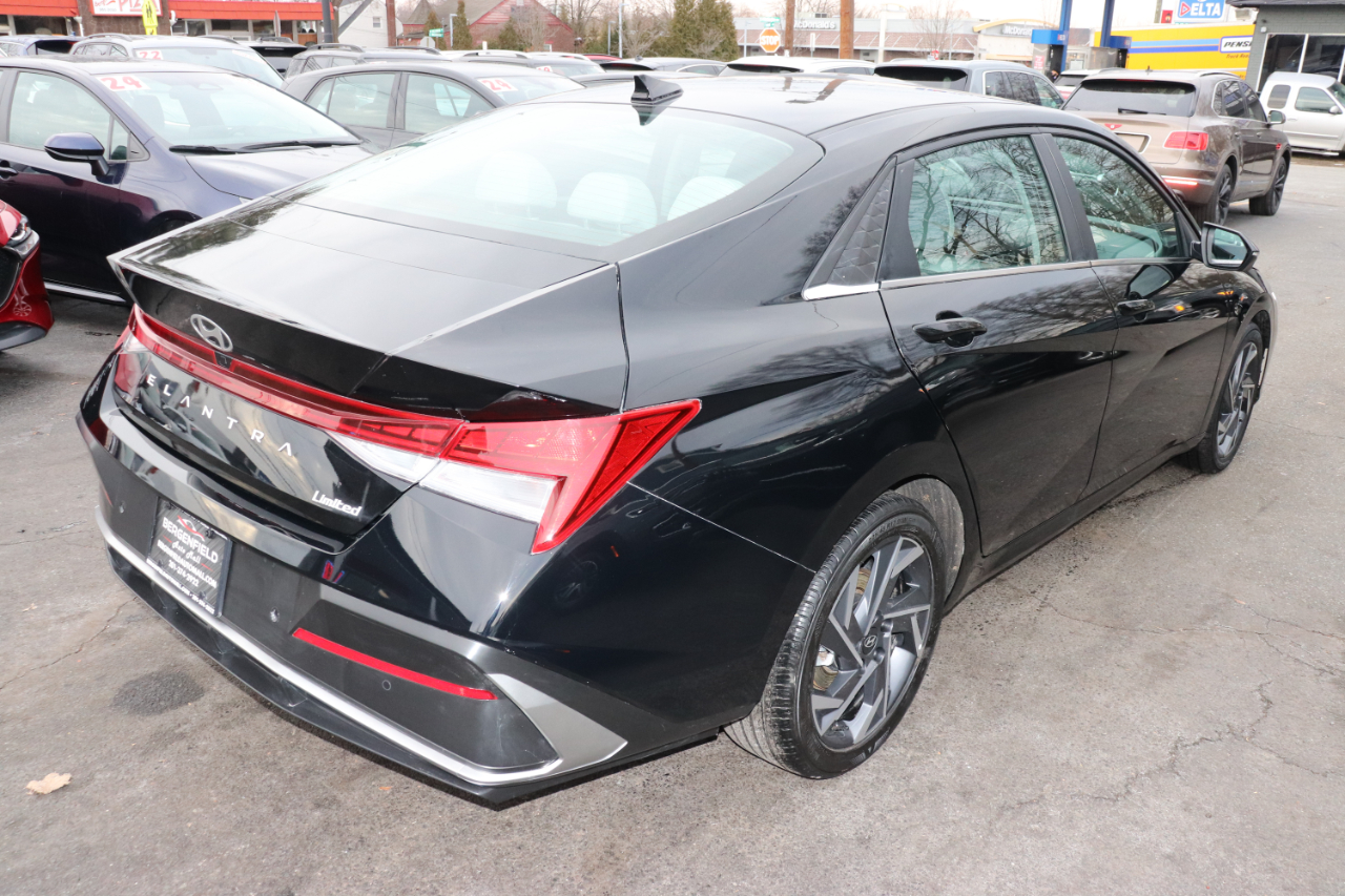 Hyundai Elantra Limited IVT 2024