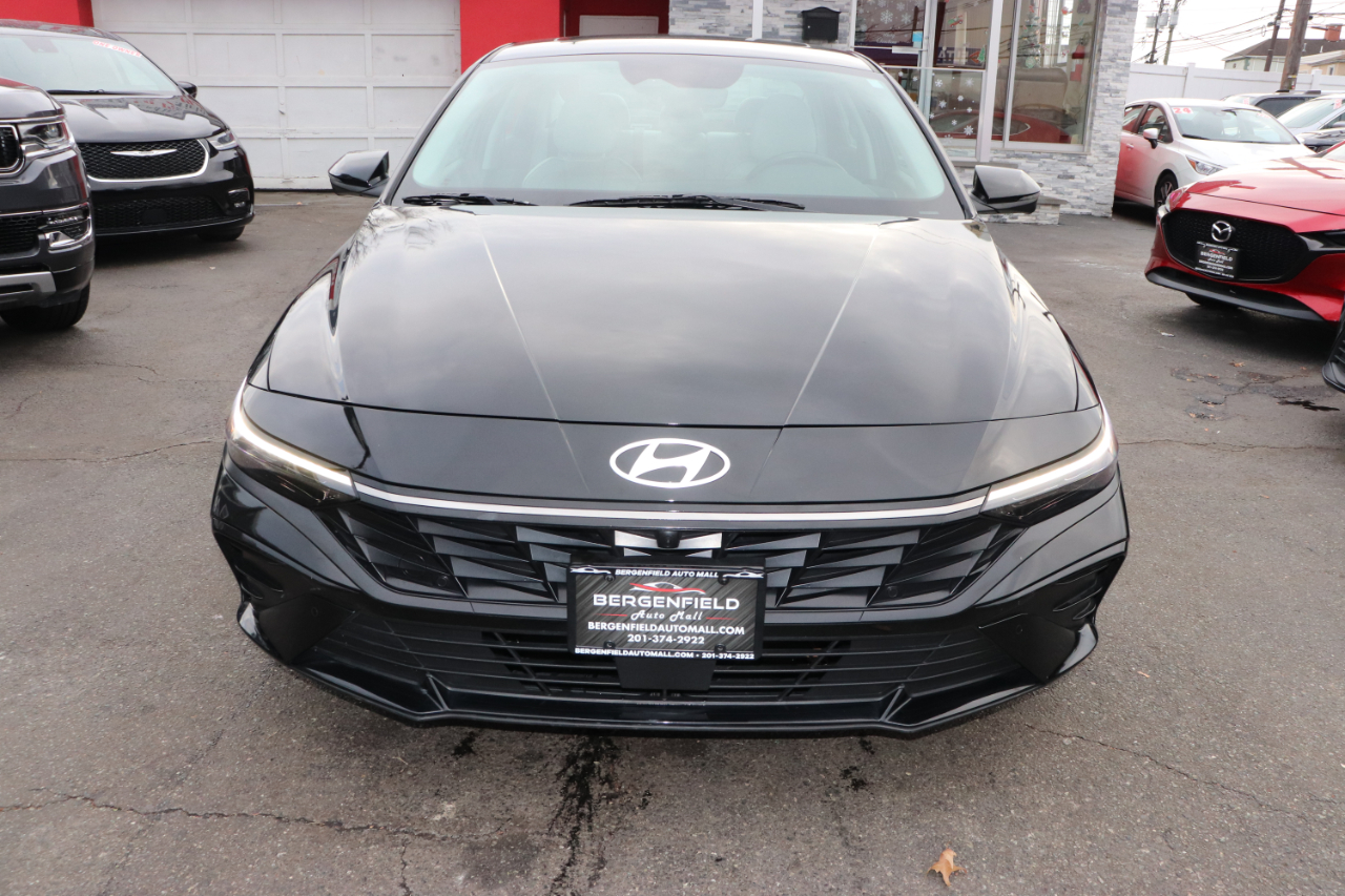 Hyundai Elantra Limited IVT 2024