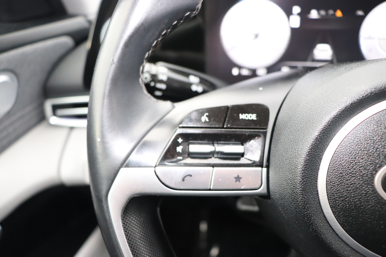 Hyundai Elantra Limited IVT 2024