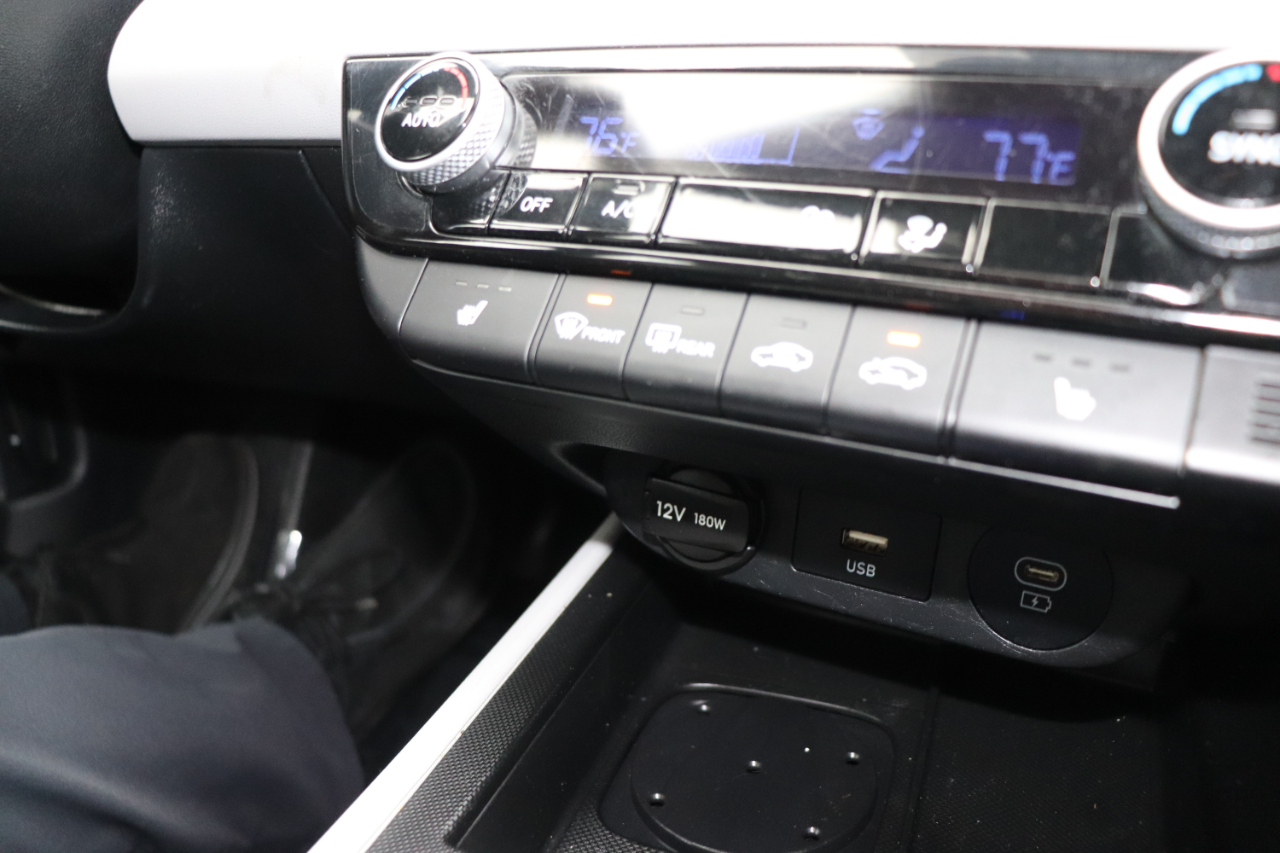 Hyundai Elantra Limited IVT 2024