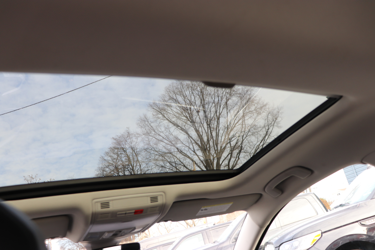 Volkswagen Jetta SE Auto 2024