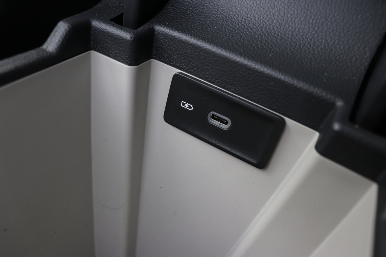 Volkswagen Jetta SE Auto 2024