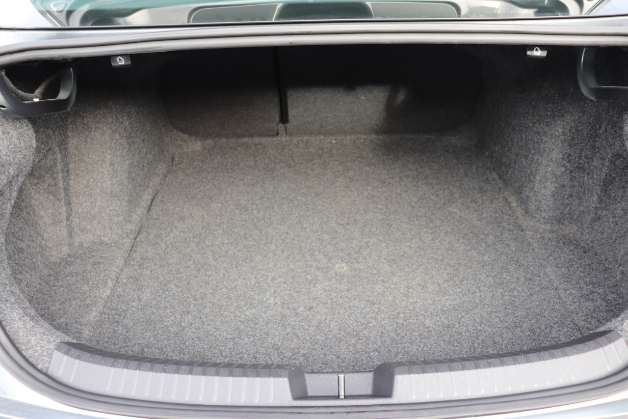 Volkswagen Jetta SE Auto 2024