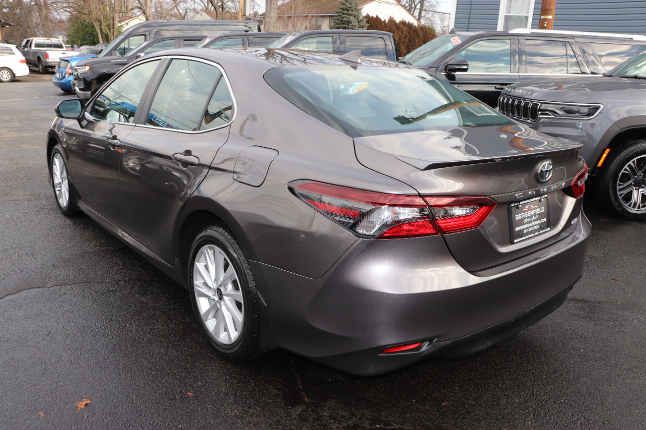 Toyota Camry LE Auto (Natl) 2024