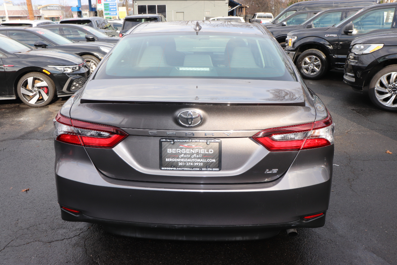 Toyota Camry LE Auto (Natl) 2024