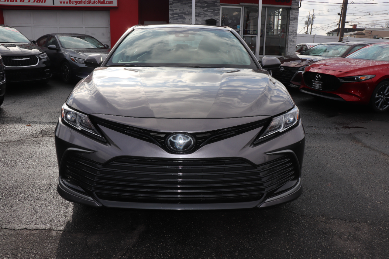 Toyota Camry LE Auto (Natl) 2024