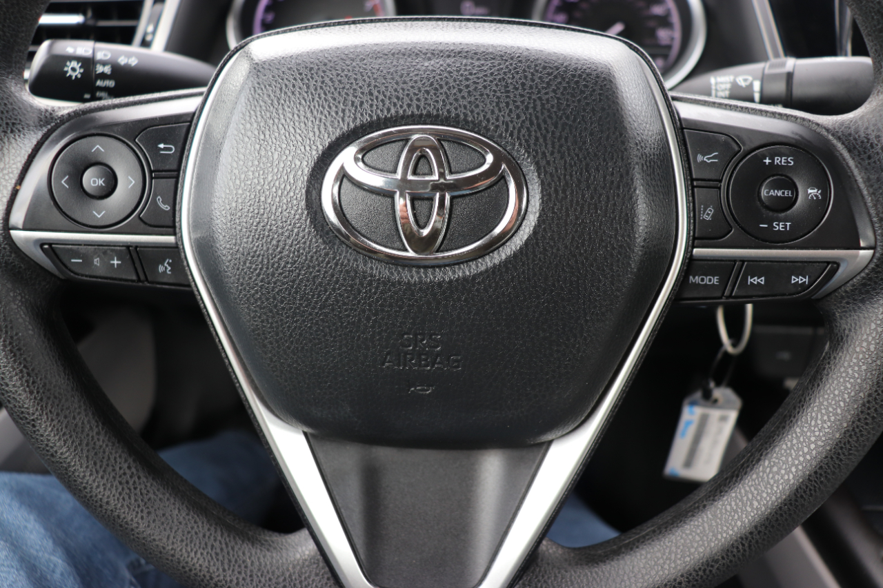 Toyota Camry LE Auto (Natl) 2024