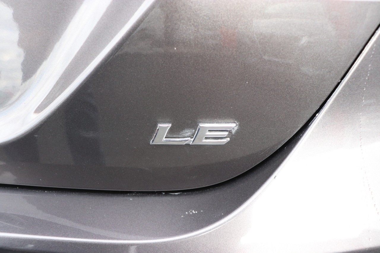 Toyota Camry LE Auto (Natl) 2024