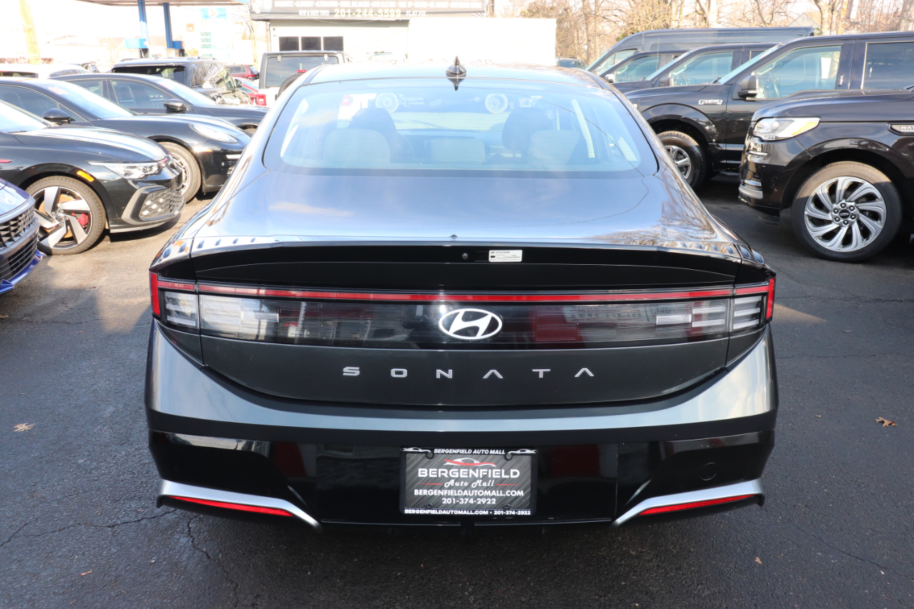 Hyundai Sonata SEL 2.5L FWD 2024