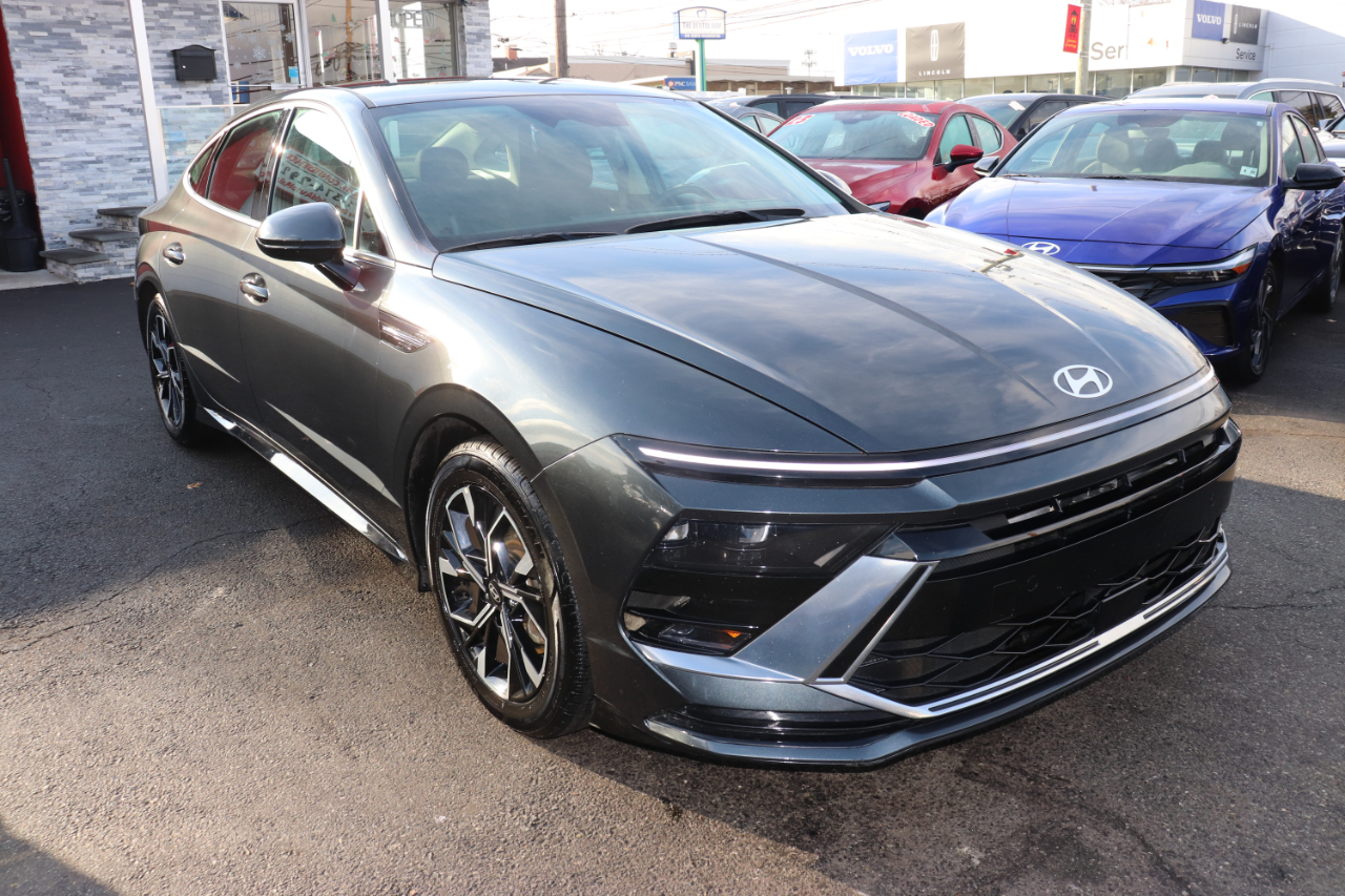 Hyundai Sonata SEL 2.5L FWD 2024