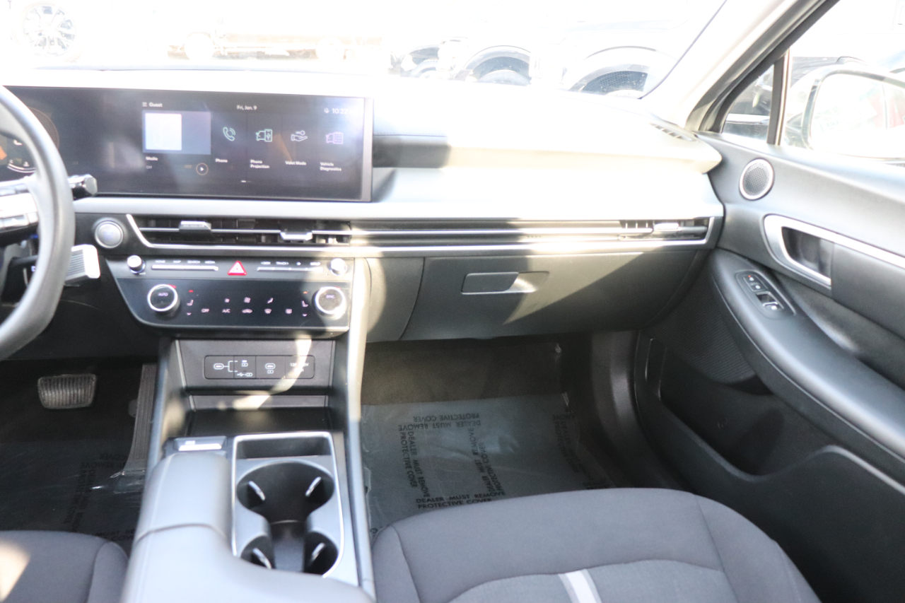 Hyundai Sonata SEL 2.5L FWD 2024