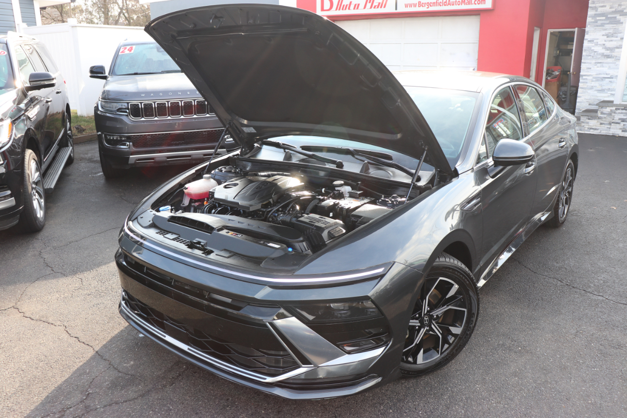 Hyundai Sonata SEL 2.5L FWD 2024