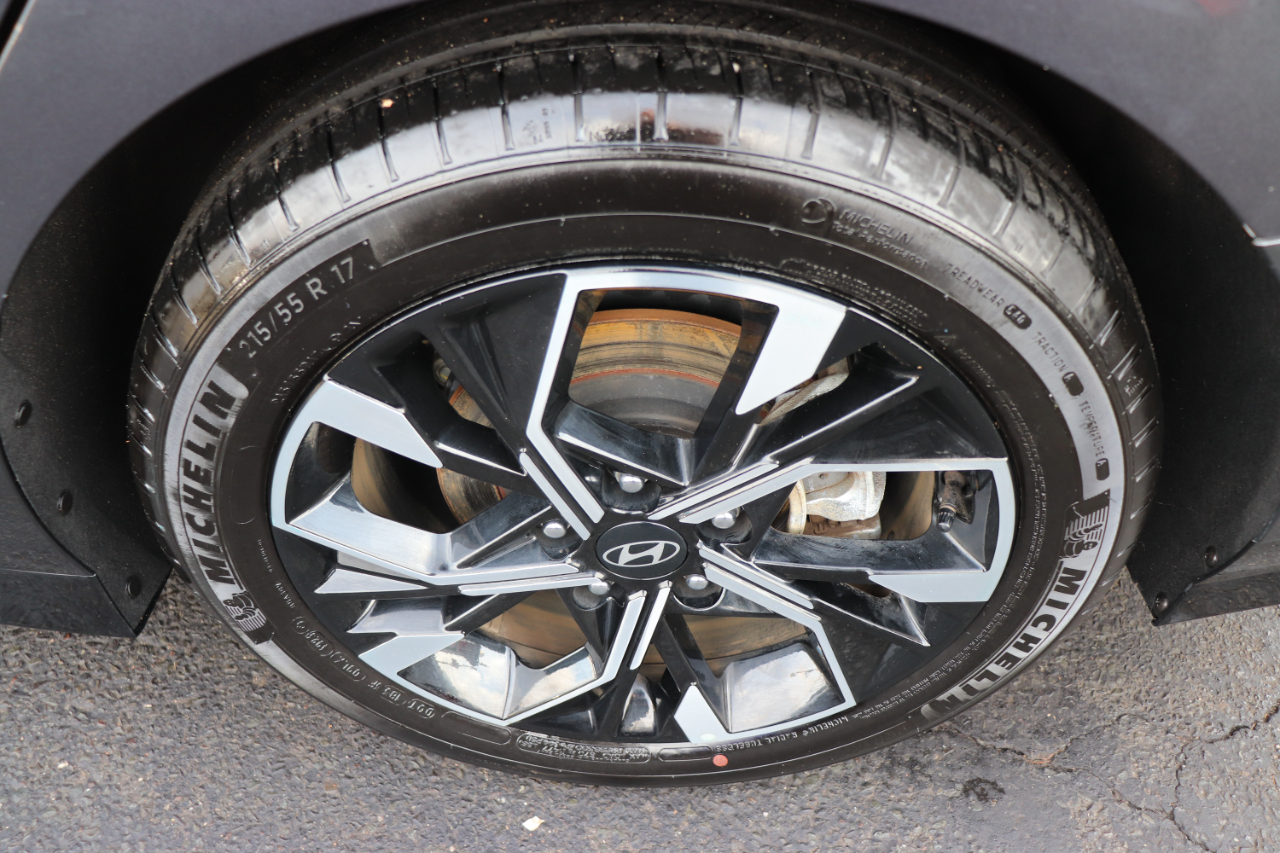 Hyundai Sonata SEL 2.5L FWD 2024