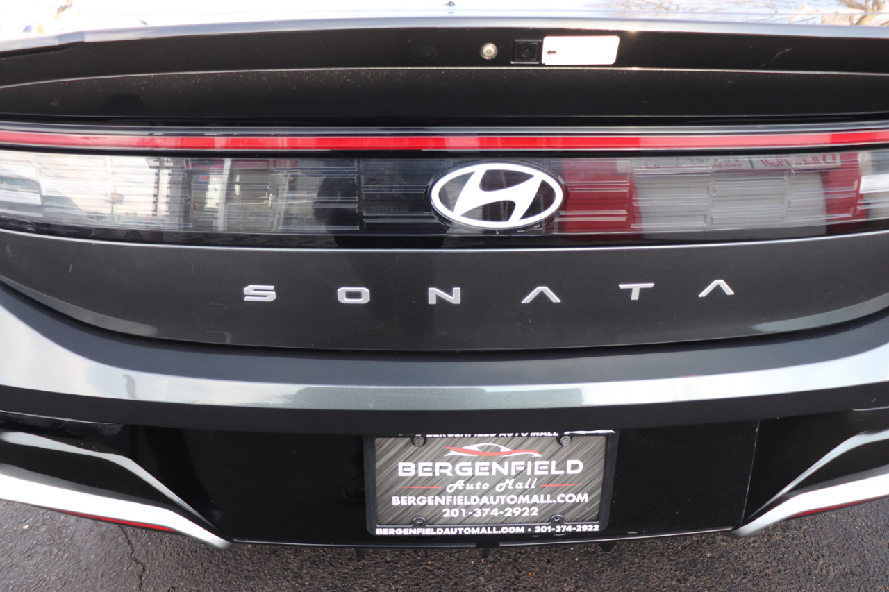 Hyundai Sonata SEL 2.5L FWD 2024