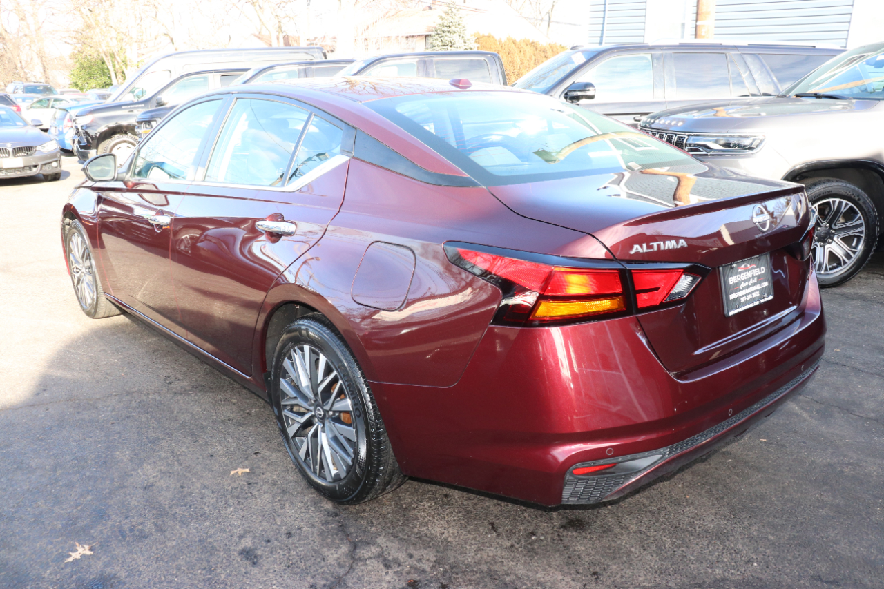 Nissan Altima 2.5 SV Sedan 2024