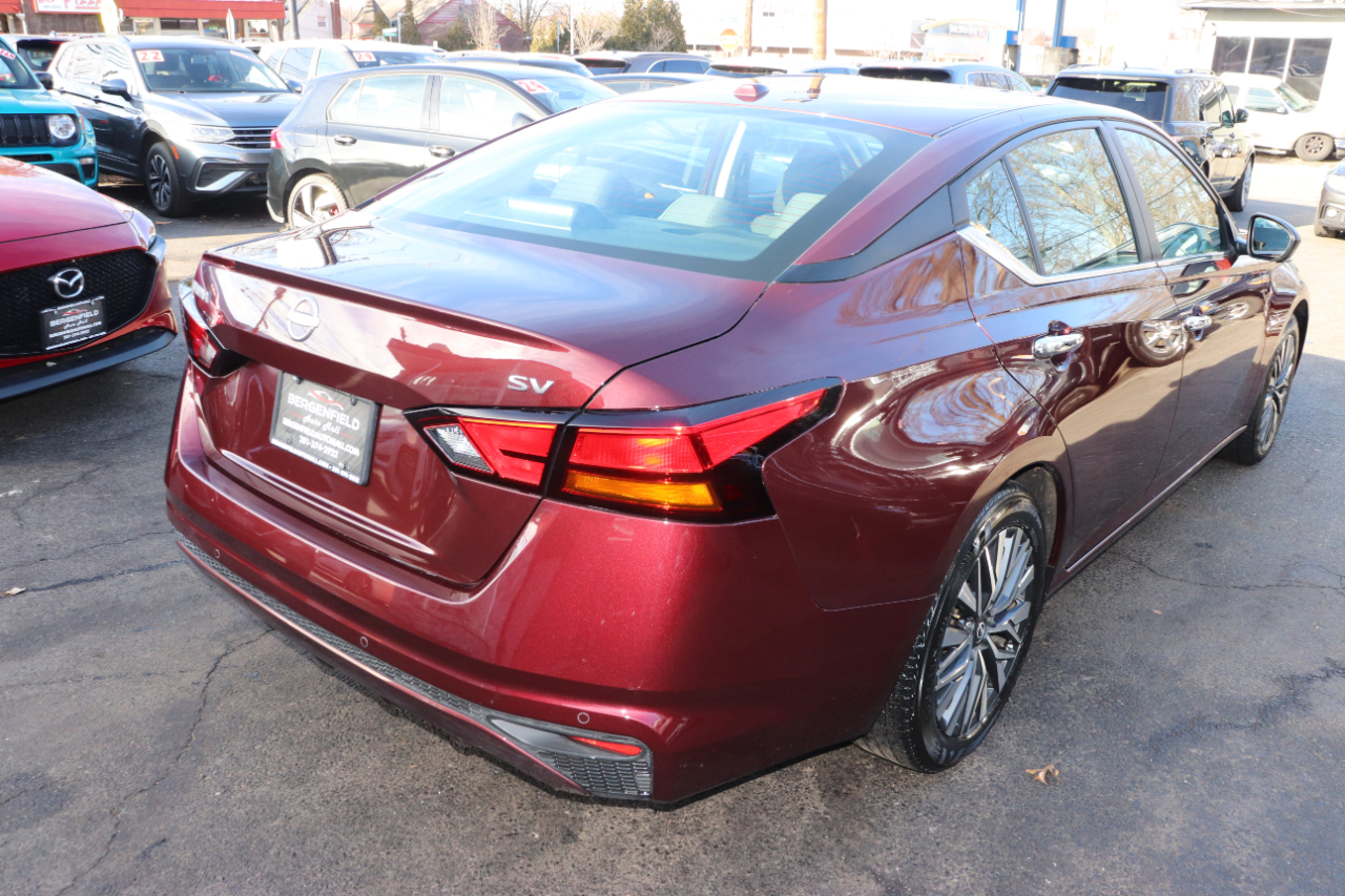 Nissan Altima 2.5 SV Sedan 2024