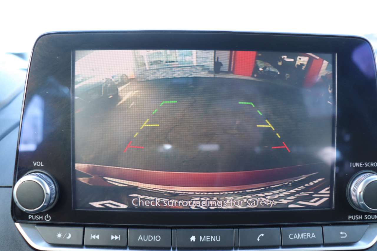 Nissan Altima 2.5 SV Sedan 2024