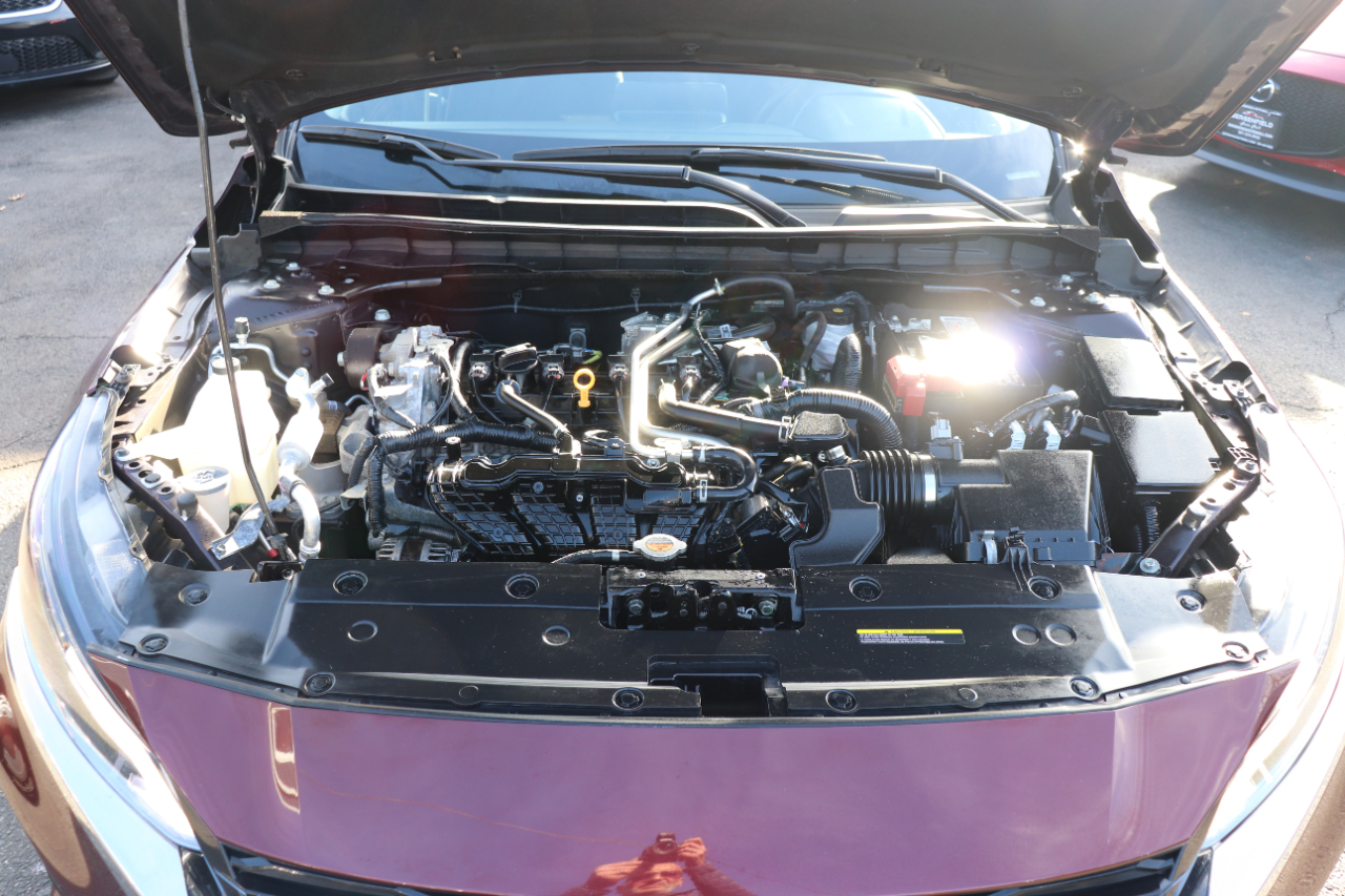 Nissan Altima 2.5 SV Sedan 2024