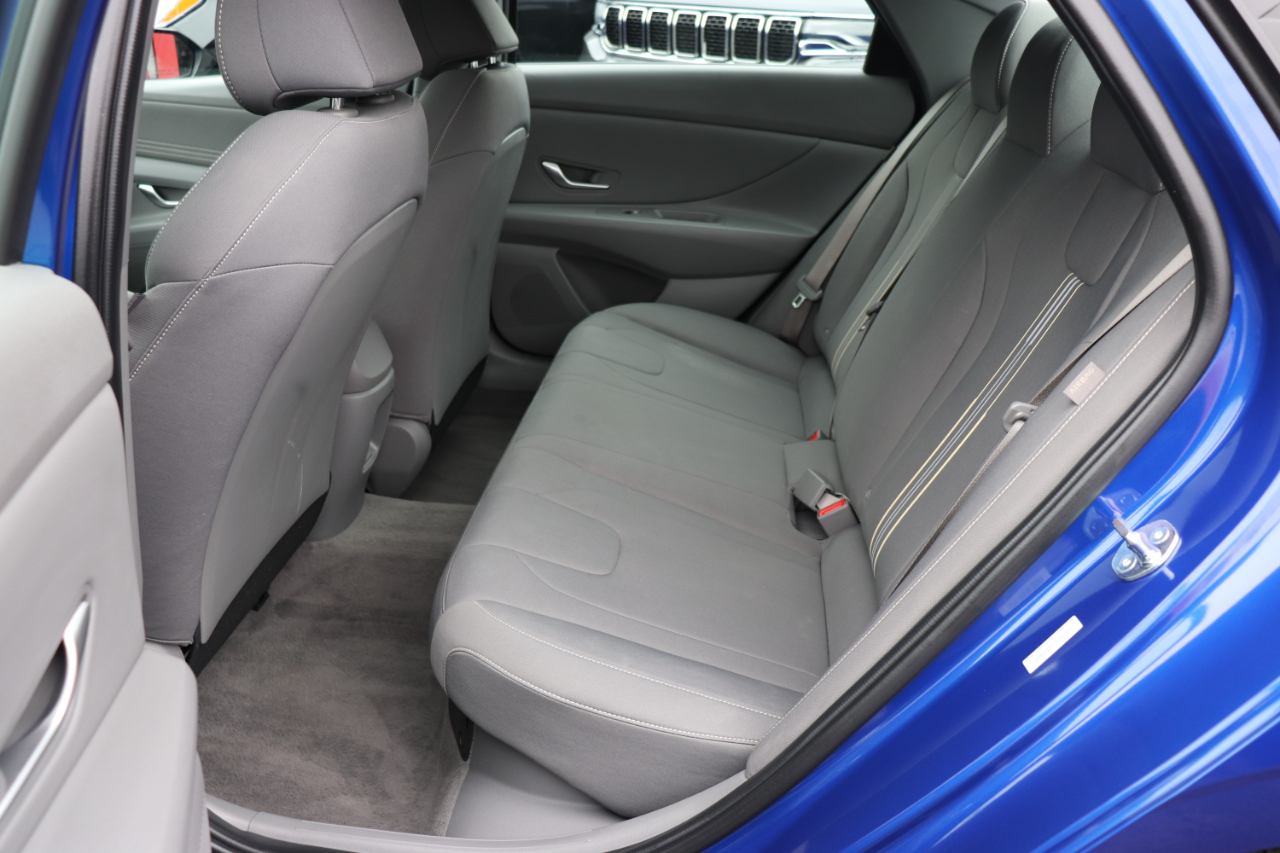 Hyundai Elantra Hybrid SEL Sport DCT 2025