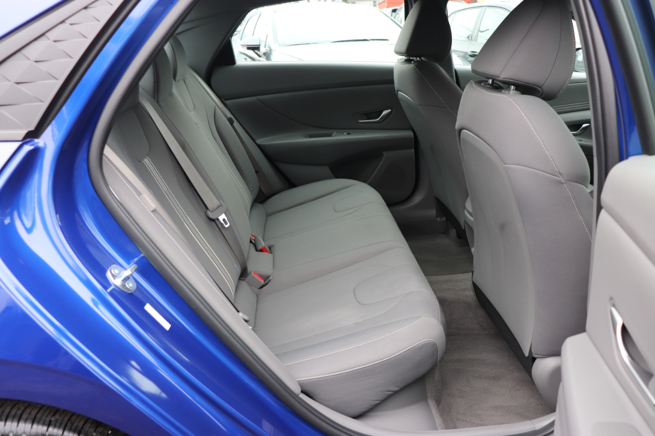 Hyundai Elantra Hybrid SEL Sport DCT 2025