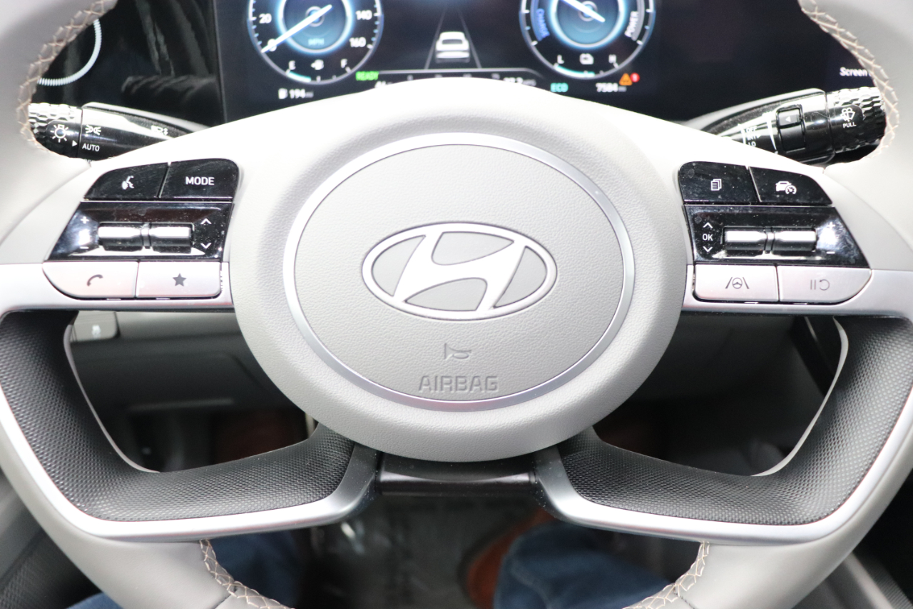 Hyundai Elantra Hybrid SEL Sport DCT 2025