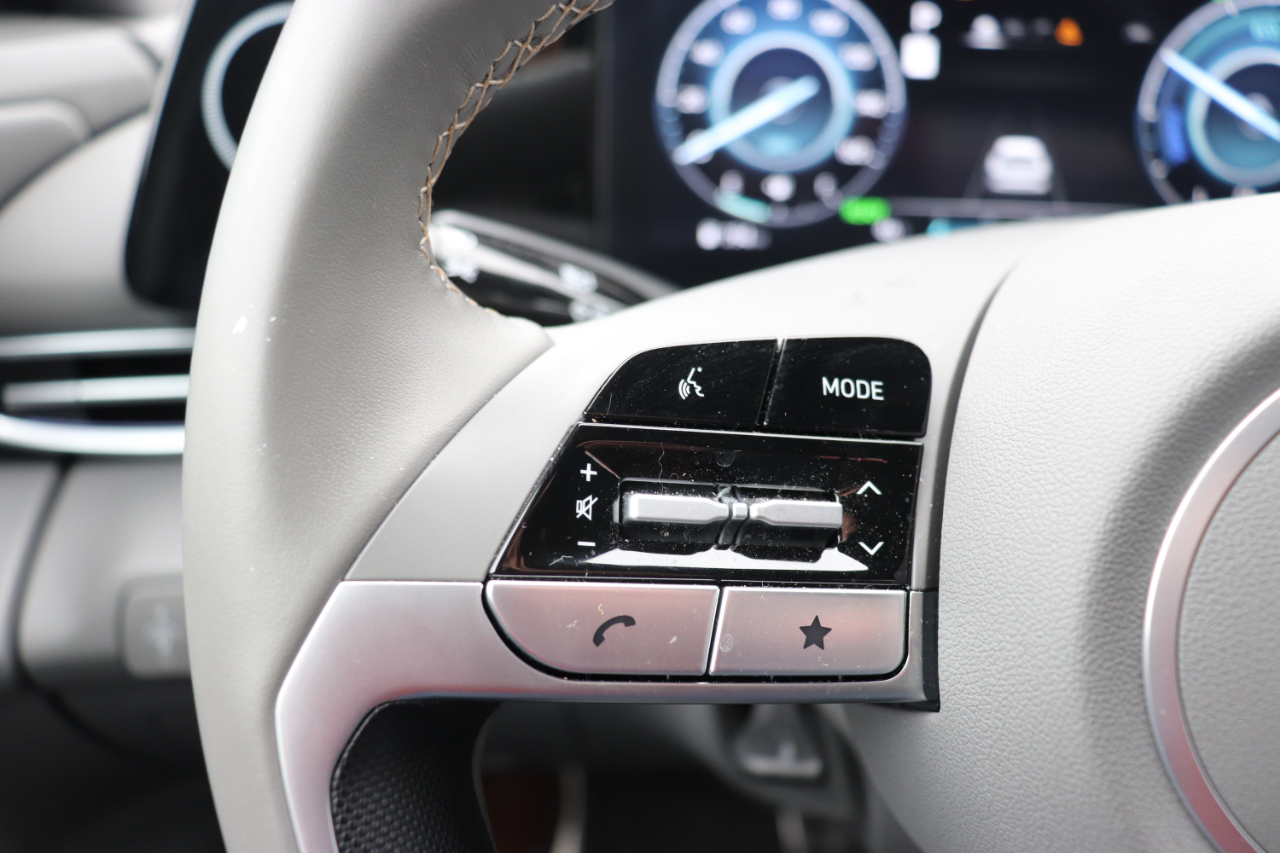 Hyundai Elantra Hybrid SEL Sport DCT 2025