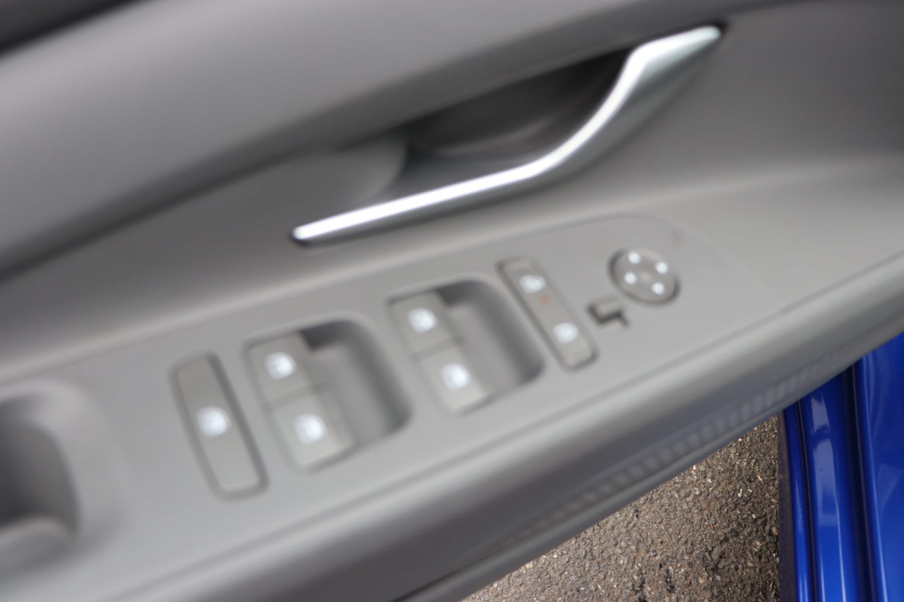 Hyundai Elantra Hybrid SEL Sport DCT 2025