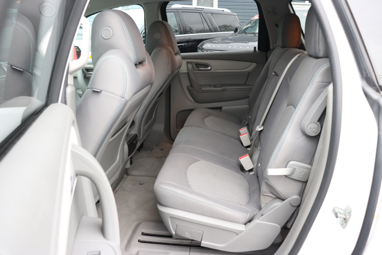 Chevrolet Traverse AWD 4dr LS 2017