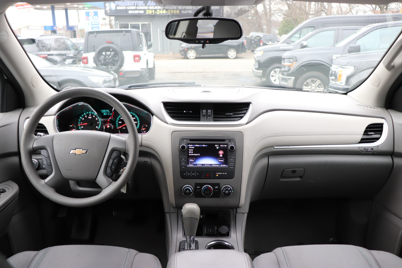 Chevrolet Traverse AWD 4dr LS 2017