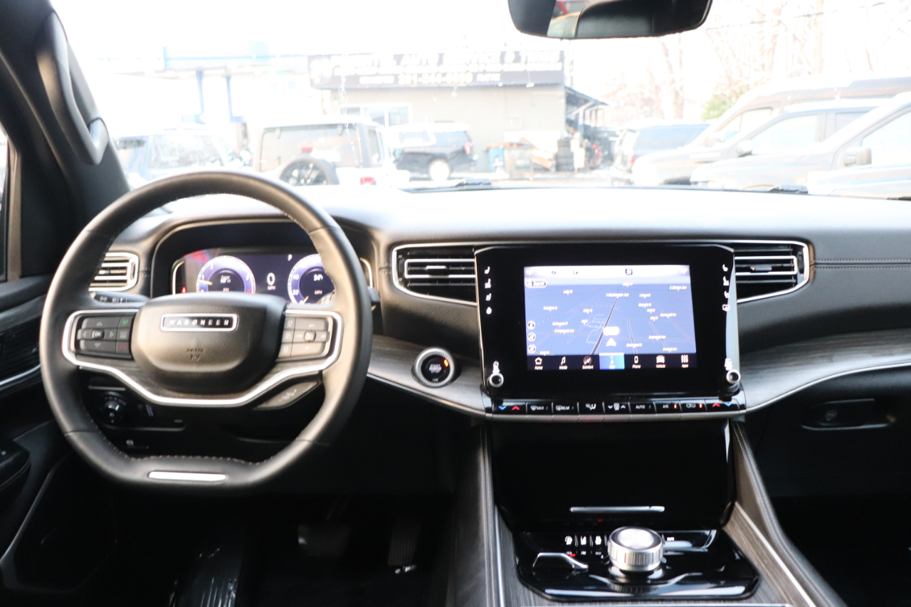 Jeep Wagoneer Series II 4x4 2024