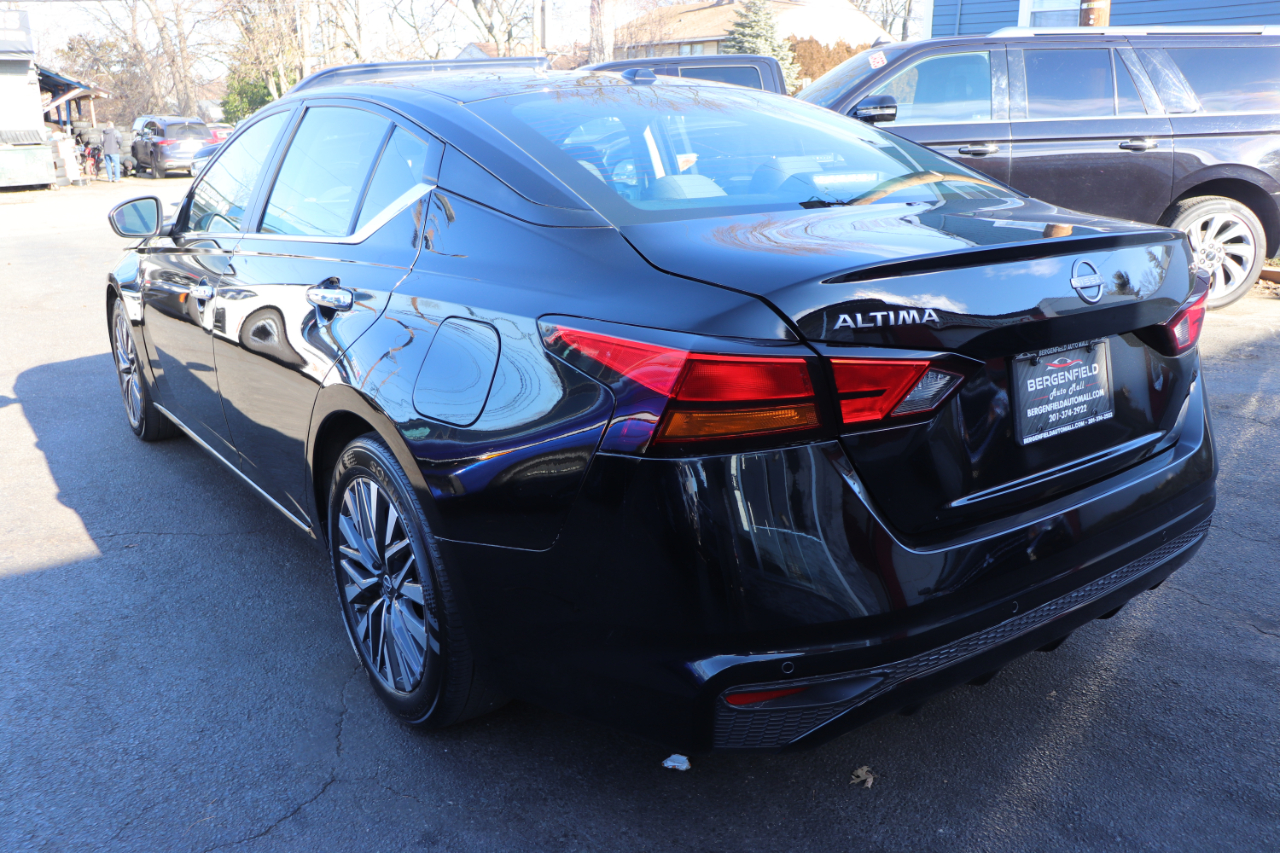 Nissan Altima 2.5 SV Sedan 2024