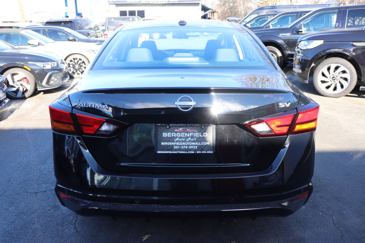 Nissan Altima 2.5 SV Sedan 2024