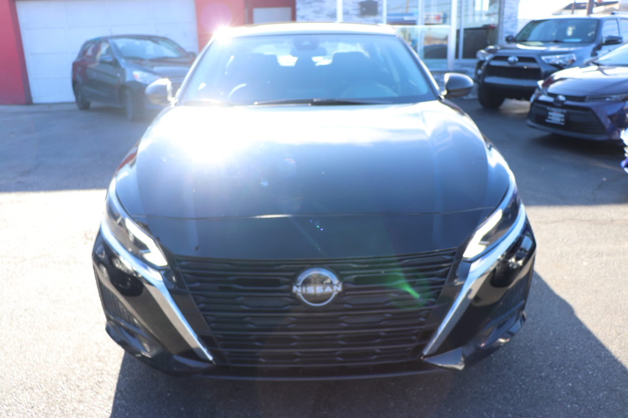 Nissan Altima 2.5 SV Sedan 2024