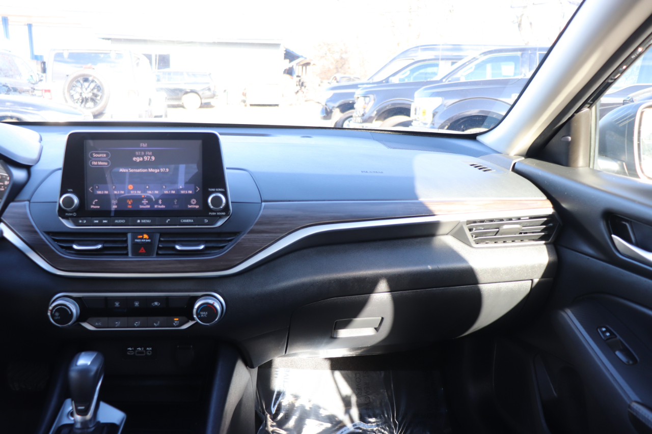 Nissan Altima 2.5 SV Sedan 2024