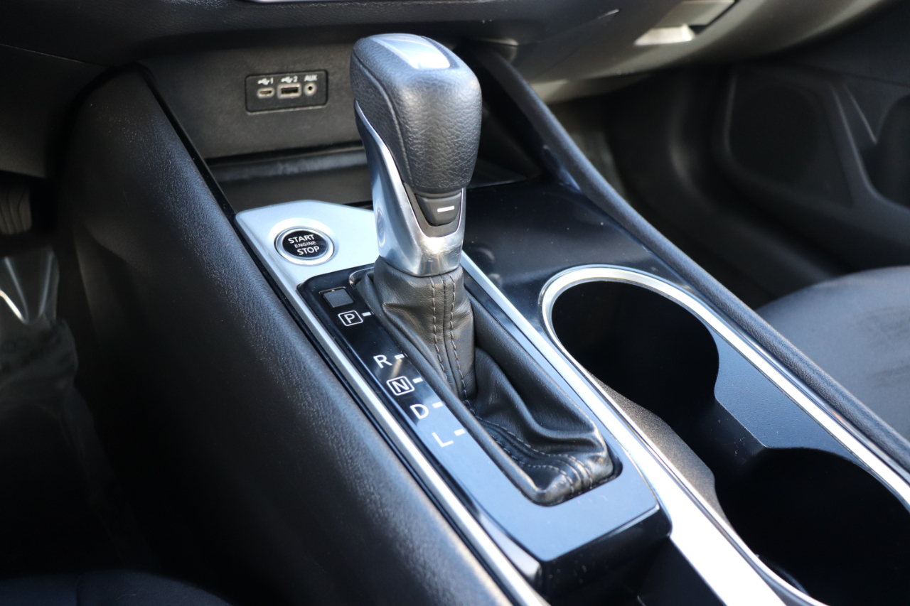 Nissan Altima 2.5 SV Sedan 2024