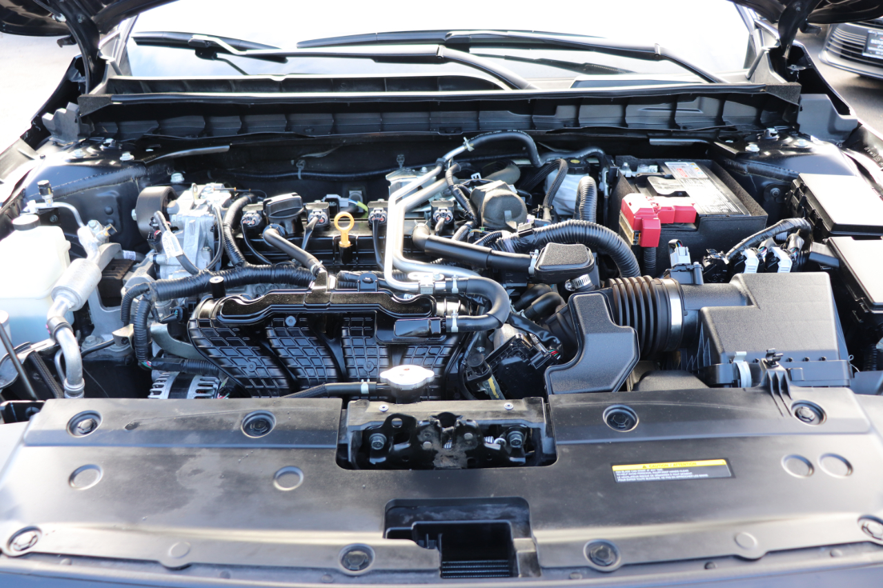 Nissan Altima 2.5 SV Sedan 2024