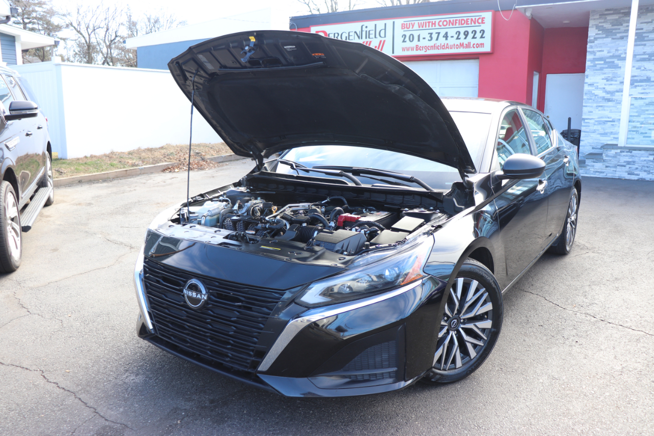 Nissan Altima 2.5 SV Sedan 2024