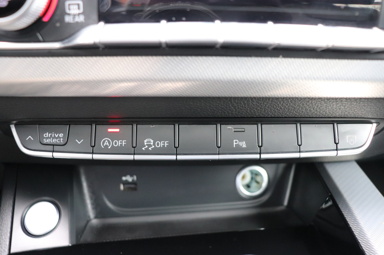 Audi A5 Sportback S line Premium 45 TFSI quattro 2025