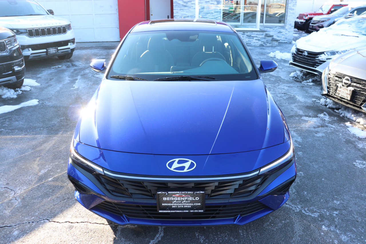 Hyundai Elantra SEL Convenience IVT 2025