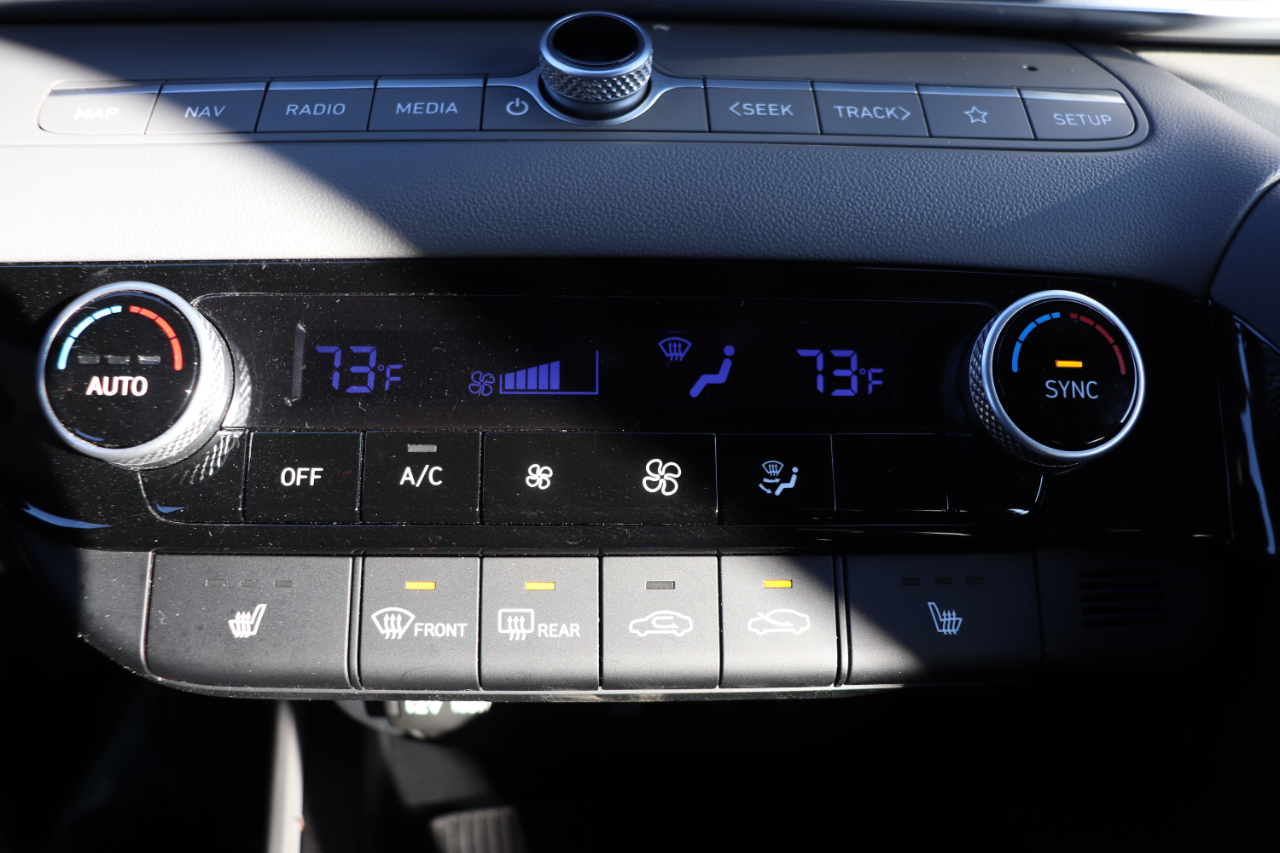 Hyundai Elantra SEL Convenience IVT 2025