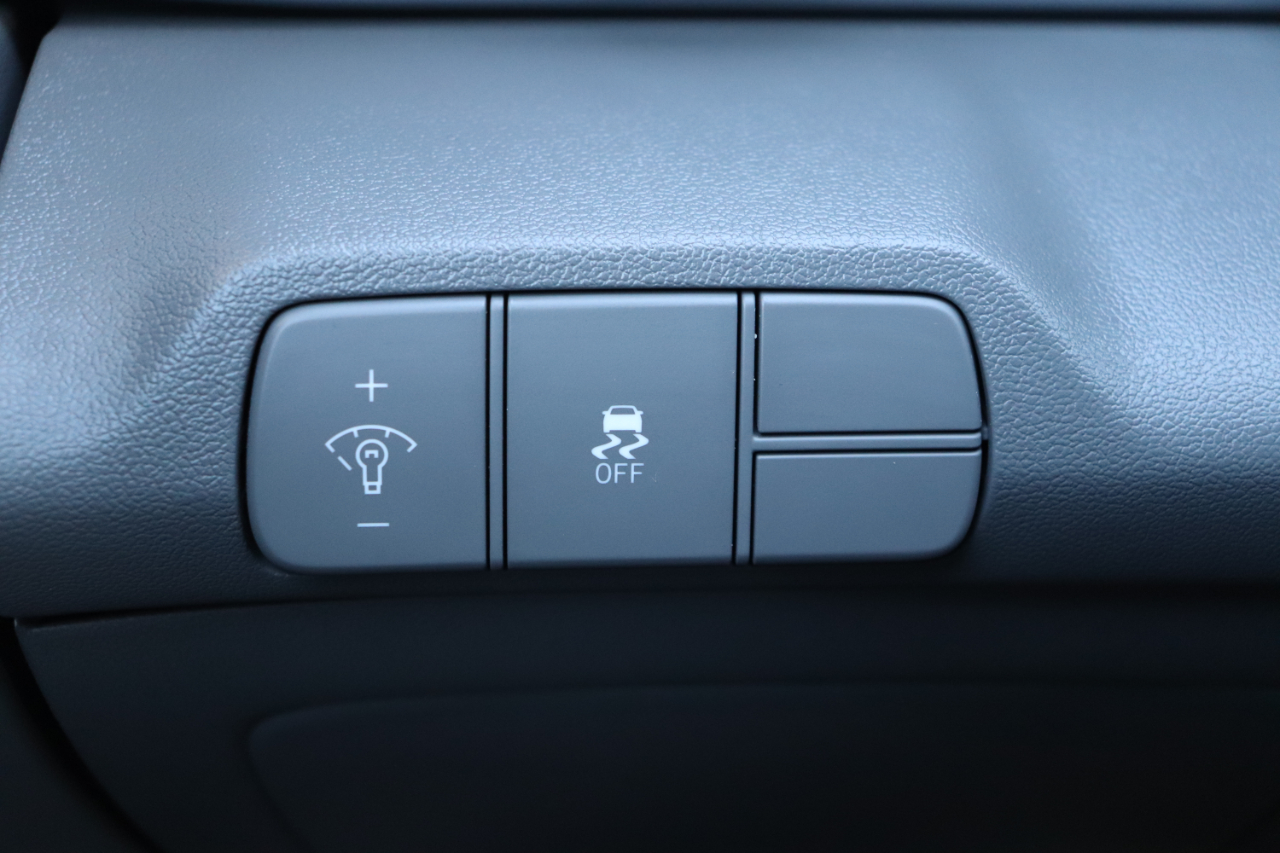 Hyundai Elantra SEL Convenience IVT 2025