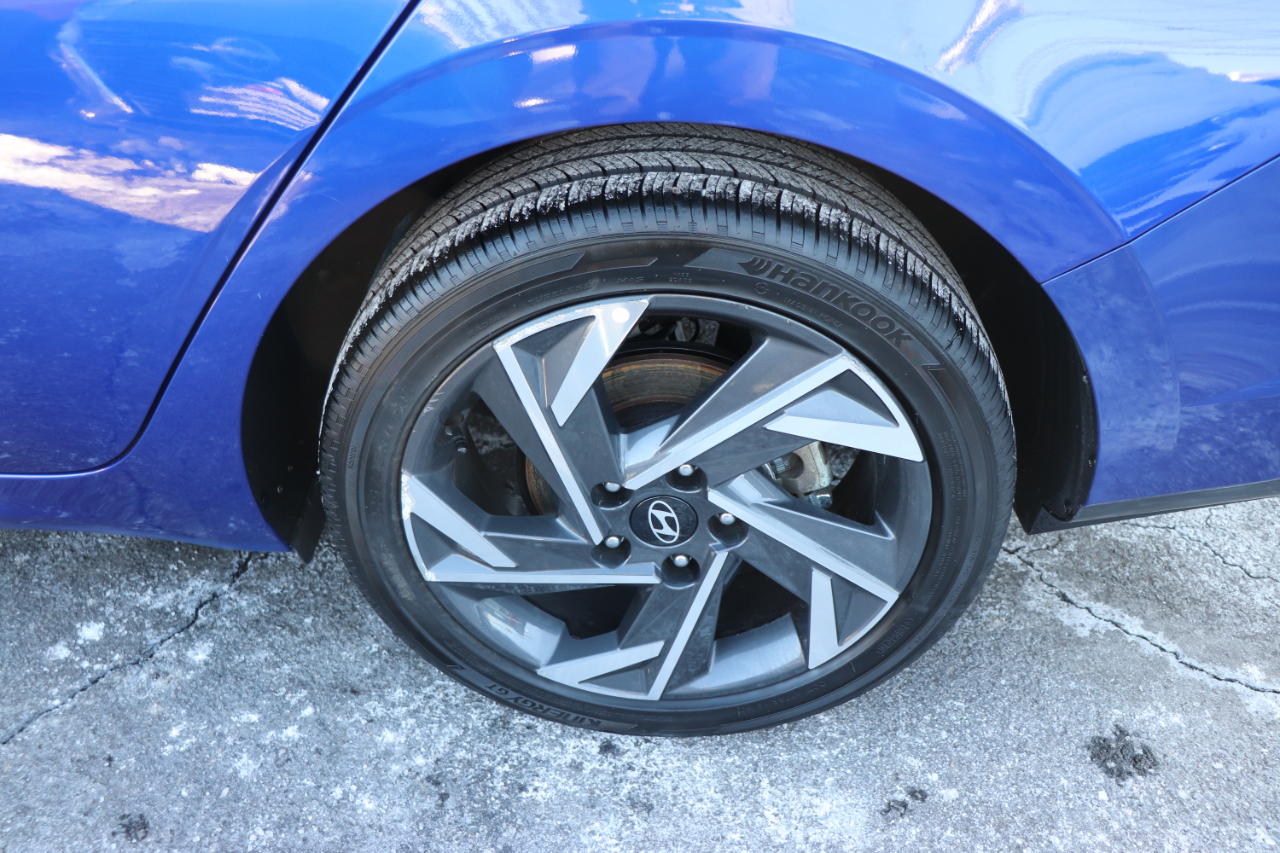 Hyundai Elantra SEL Convenience IVT 2025