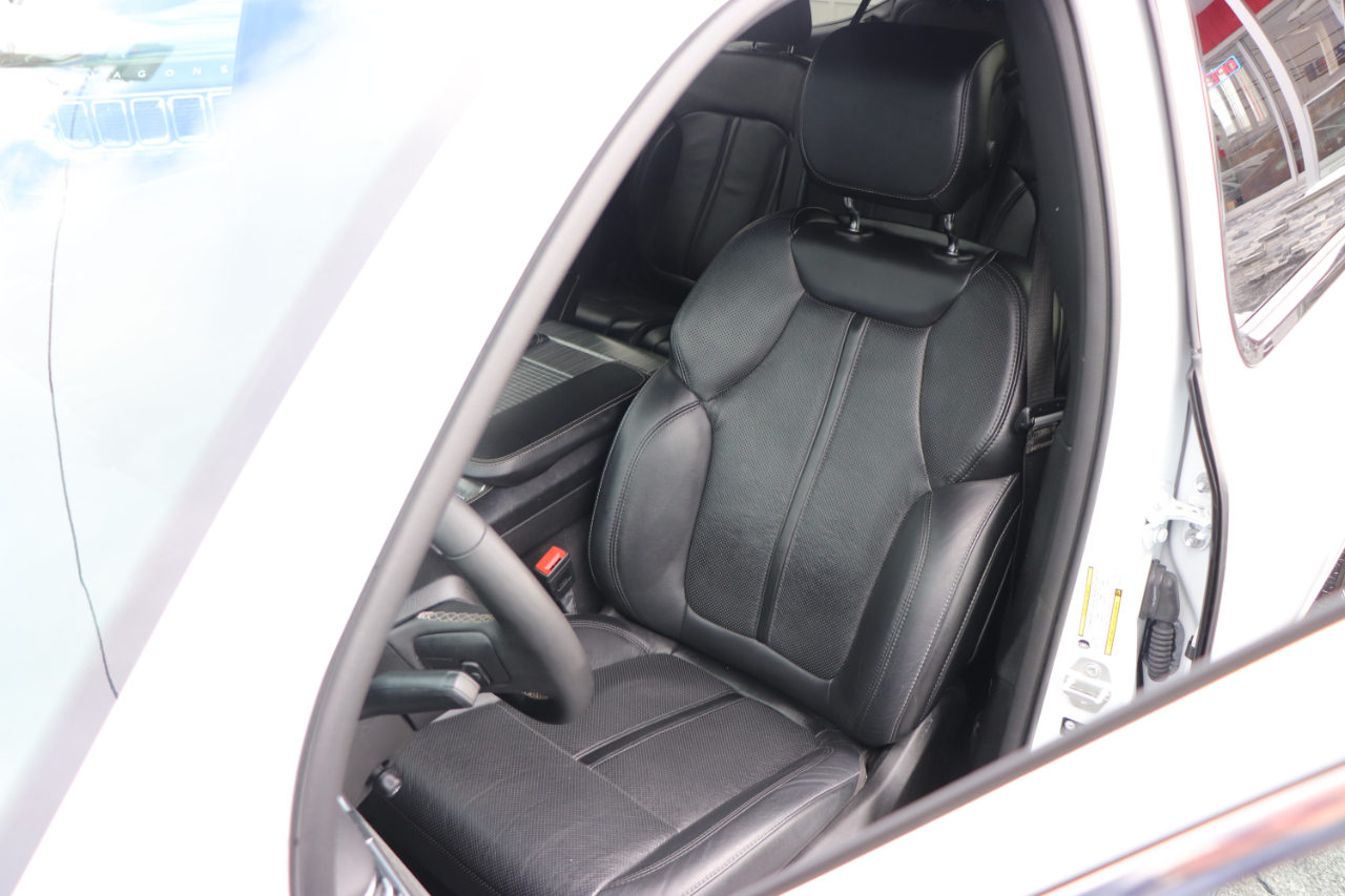 Jeep Wagoneer L Series II 4x4 2024