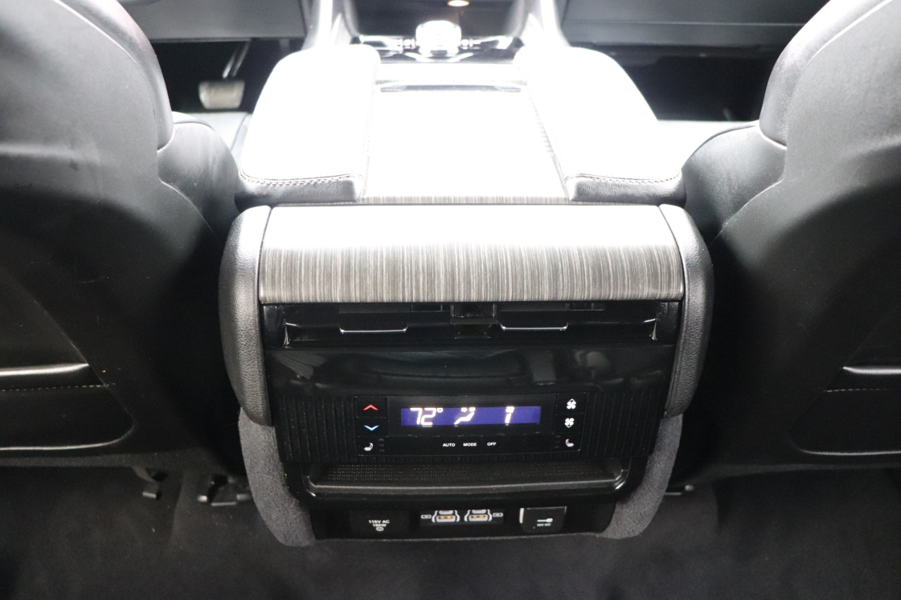 Jeep Wagoneer L Series II 4x4 2024