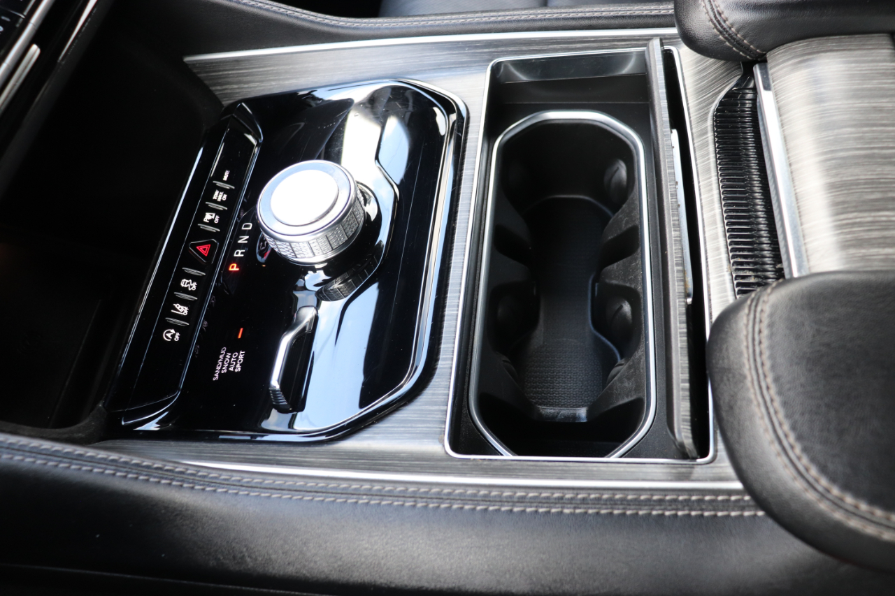 Jeep Wagoneer L Series II 4x4 2024